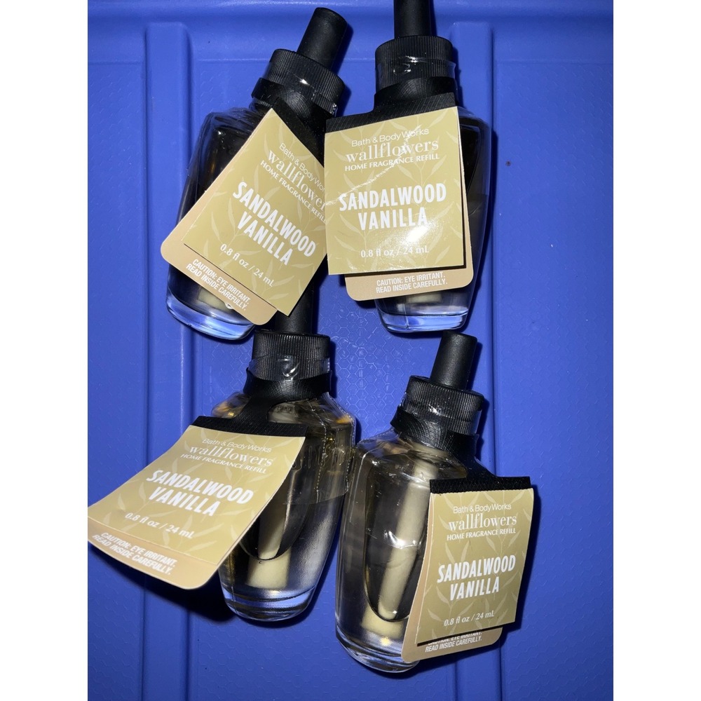 Bath and Body Works Wallflowers Refill 4 Pack Sandalwood Vanilla Home